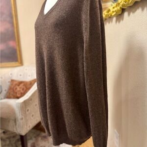 Club Room Brown V-Neck Knit Sweater